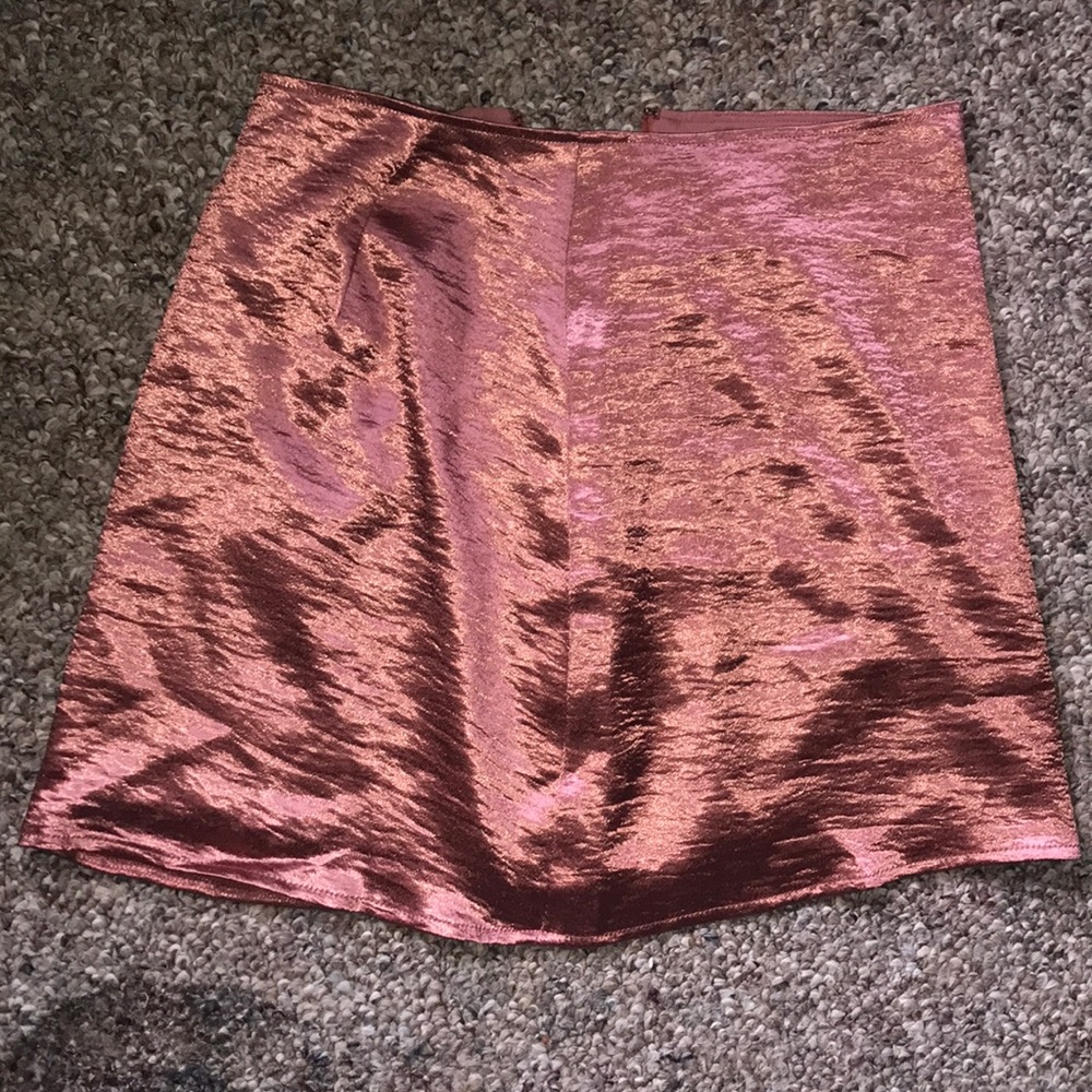 Polyester skirt